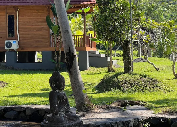 Villa Joglo Tepi Sungai Sidemen (Bali)