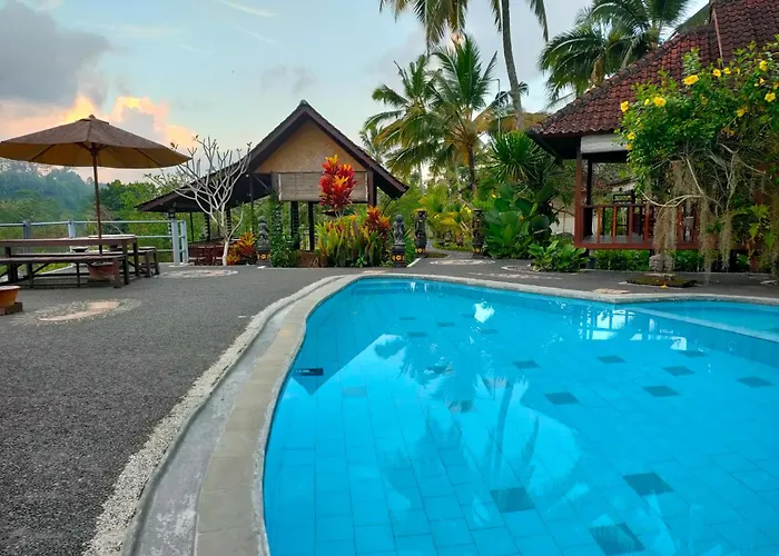 Joglo Tepi Sungai Villa *