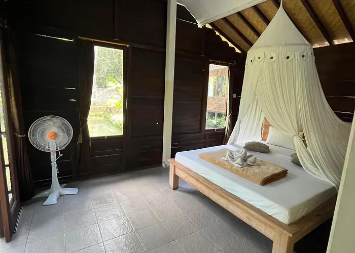 Villa Joglo Tepi Sungai Sidemen (Bali)